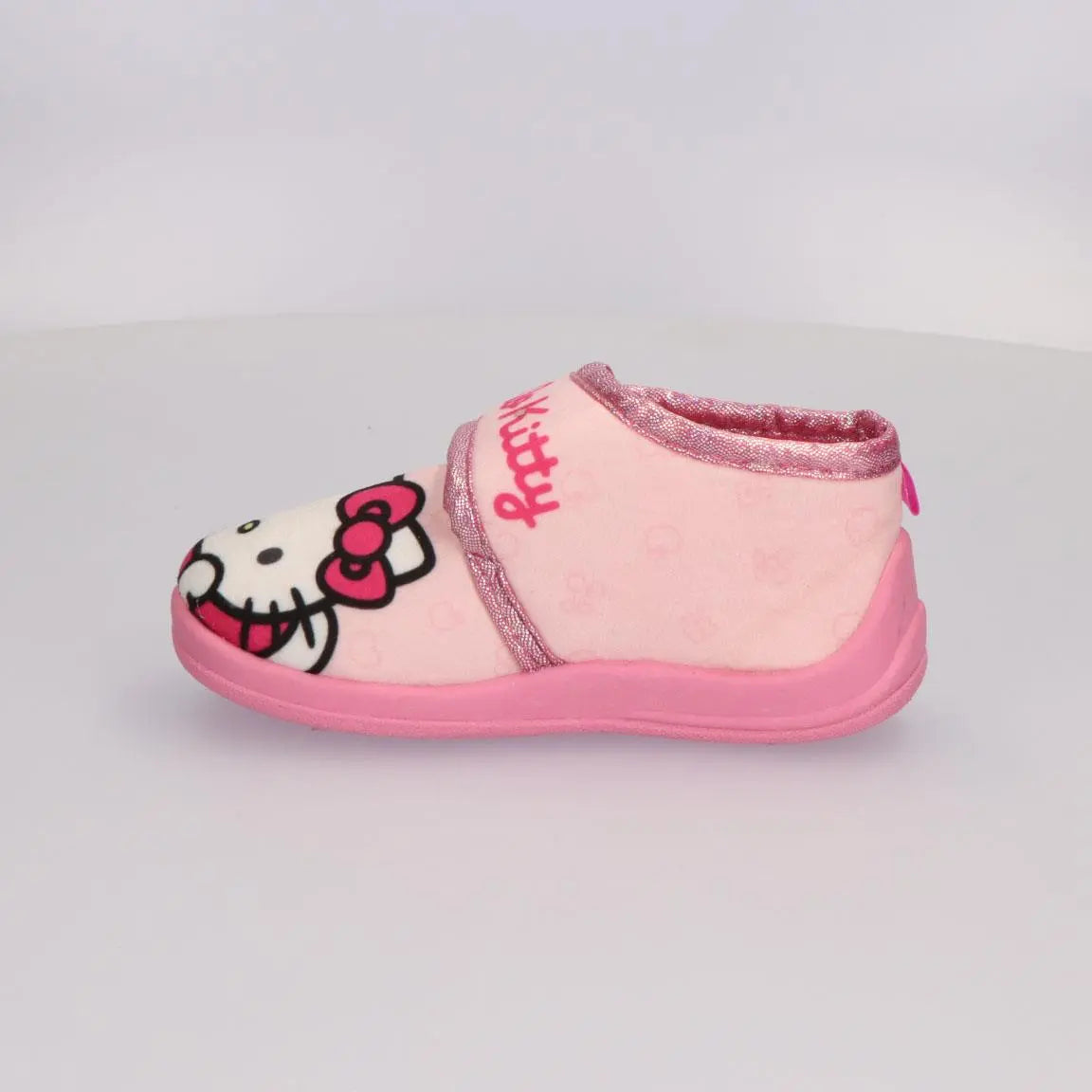 Hello Kitty παιδικά παντοφλάκια Click Clothes — άνεση και χαρούμενο στυλ για κάθε μικρή fashionista. Αγοράστε τώρα και ντύστε τα βήματα με χαμόγελο